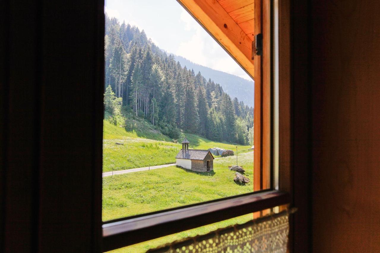 Villa Alpenapart Montafon - Bitschweil Huesle à Schruns Extérieur photo